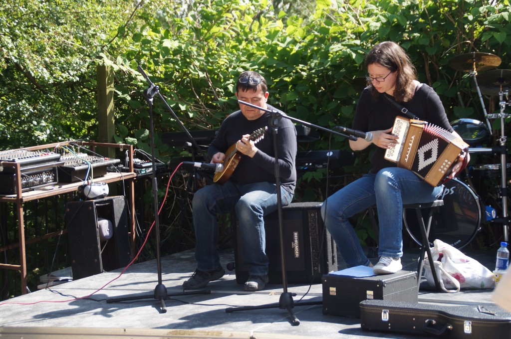 Folk Musicians Enjoy the Sunshine